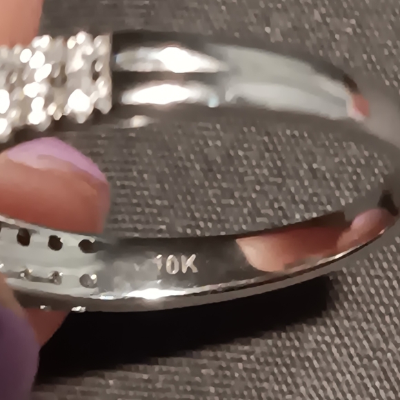 10K White Gold Natural Diamond Ring - Picture 5 of 8